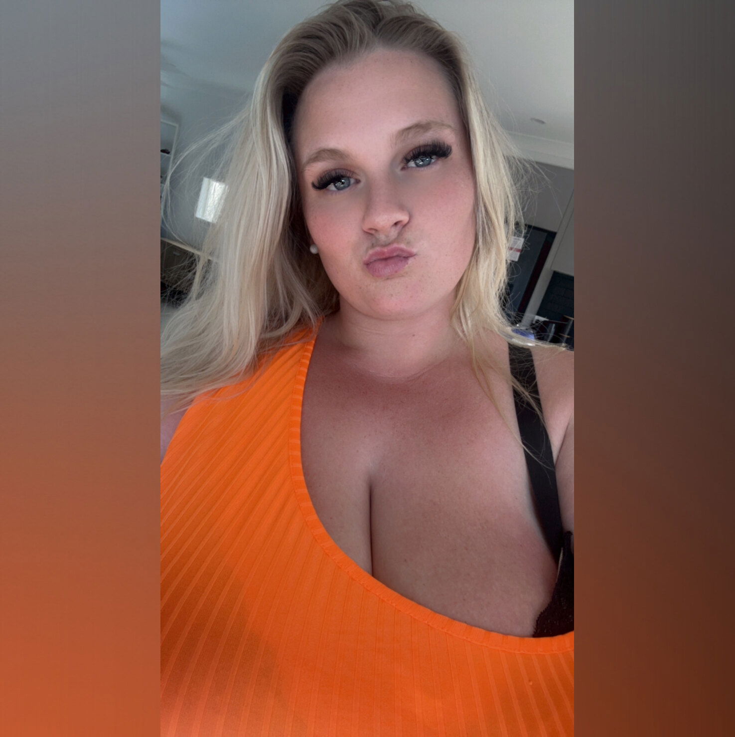 Mummayoulovexo photo