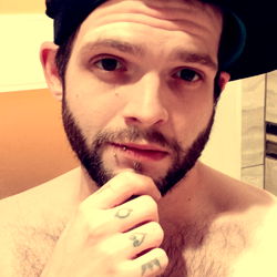 Los Angeles Model Showcases Fashion-Forward Style