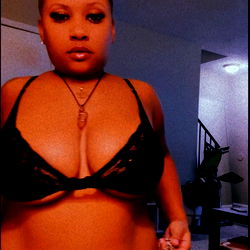 Queen👑💚 - On Your Mind