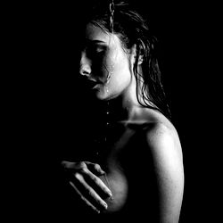 Amanda Hurley - OnlyFans Model: Intimate and Erotic Portrait