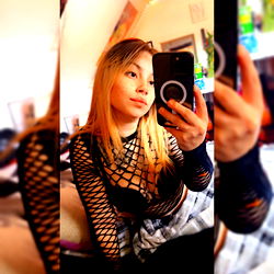 Fashionable OnlyFans Model Angel