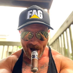 BigBadBriggzy, A Maine Cigar Aficionado