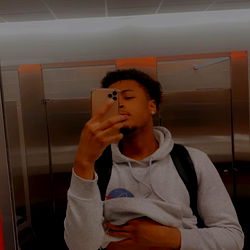 Fashionable OnlyFans Model Showcasing Abs