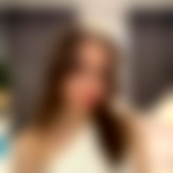 Eva Miller ๐ธ photo