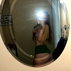 Glamorous Alaina Wilson in a Mirror Selfie