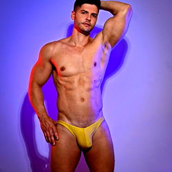 🕺🏻𝐒𝐭𝐮𝐝 𝐒𝐭𝐫𝐢𝐩𝐩𝐞𝐫🔞 🥵 23cm🍆 photo