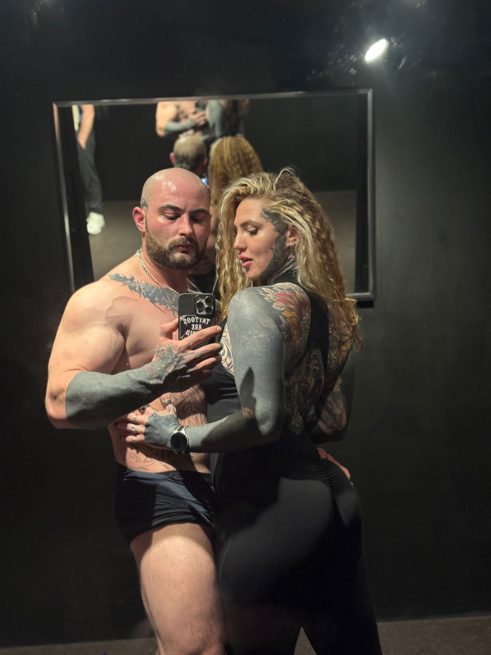 𝓐𝓵𝓮𝔁𝓪𝓷𝓭𝓻𝓪 &amp; 𝓛𝓮𝔀𝓲𝓼 𝓦𝓲𝓵𝓭𝓭 photo