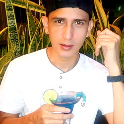 Victor, a Panamanian TikTok star