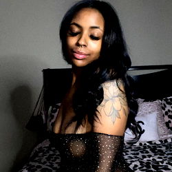 Model AB: Captivating Los Angeles Photographer