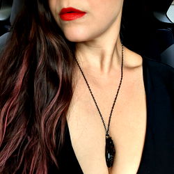 Mollie Lunaa: Elegant OnlyFans Model, USA