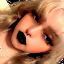 Dynae, a Texas OnlyFans Model