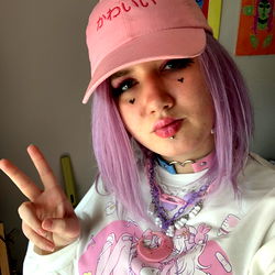 Slimm, a Model with Unique Style