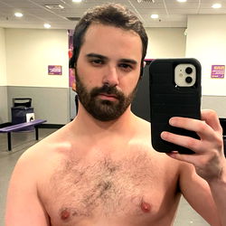 Andy Maximum's OnlyFans Photoshoot