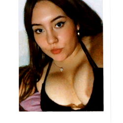 OnlyFans Model AndyCast Posing in Bikini