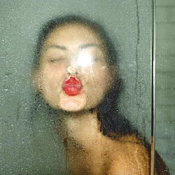 Amy Flowerx's Shower Selfie