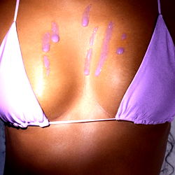 OnlyFans Model Ellia - In Your Heart 🖤✨