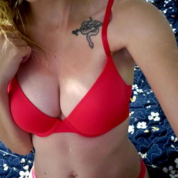 Coco, the USA's OnlyFans Model, Showcases Her Red Lingerie in a Stylish and Confident Manner!