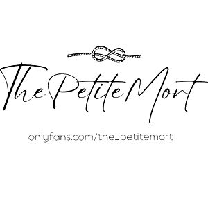 molly doll โโก ๐ฑ๐ผ๐ซ โกโ photo