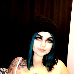 Fashionable Model Angie ❤, United States