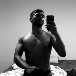 Model Aaron Michael: A Fitness Enthusiast from New Zealand