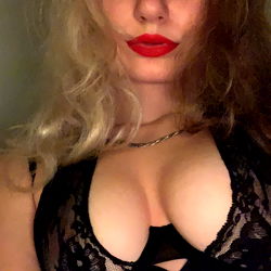 Lex - The Elegant Seductress