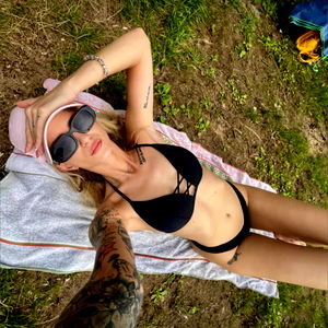 Jessica's Wet Paradise ๐
๐ฆ๐ฆ photo