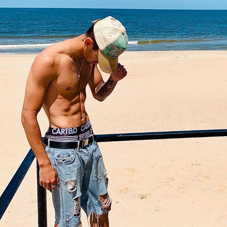 Alex8inches 🇺🇾 🇦🇷 🇧🇷 photo