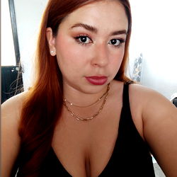 Abygail Hdez - Model Photo