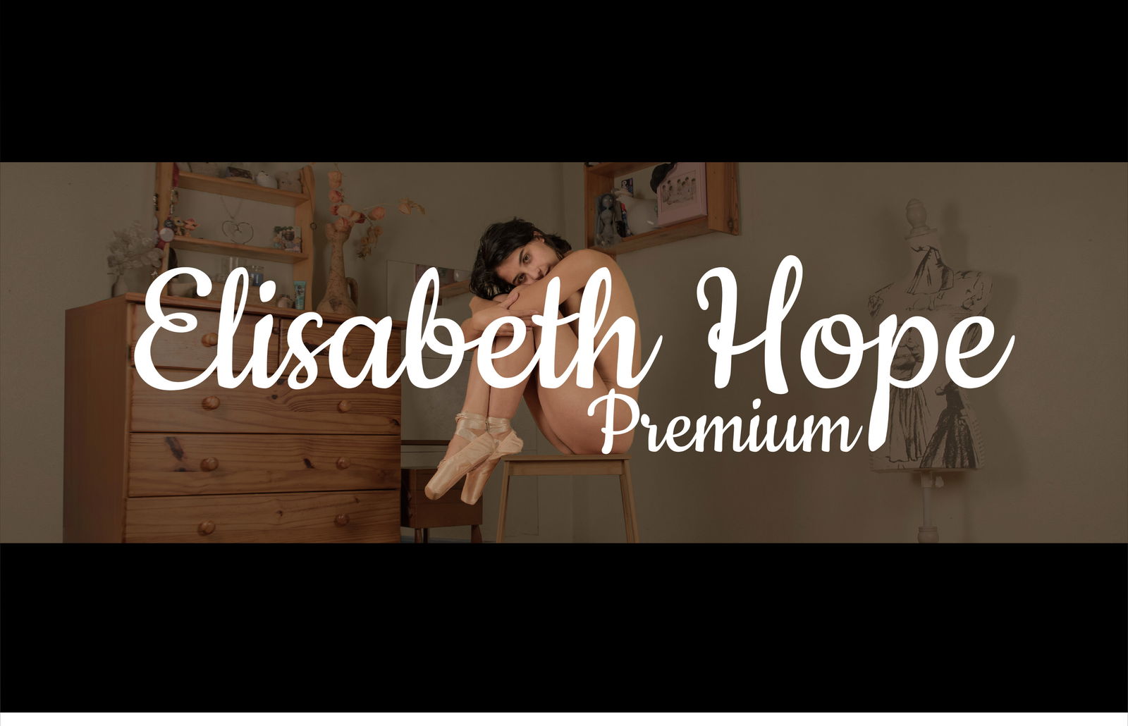 Elisabeth Hope photo