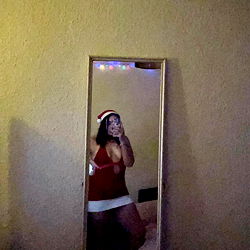 Beth in Red Bikini, Taking a Selfie