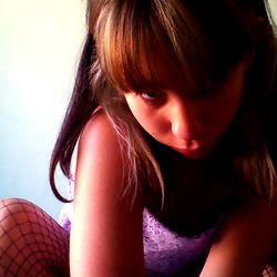 Model Aifoxs in Female Costume