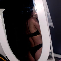 Jade's Exotic Escape Room