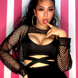 Onlyfans Model Annaxskye Striking a Pose in Lingerie