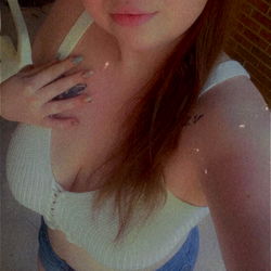 Victoria, the Fashionable OnlyFans Model