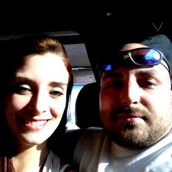 ShowingcoupleFree photo