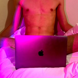 OnlyFans Model Richard Sharing Content from Berlin