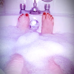 Playful Pippa in Bath Soak