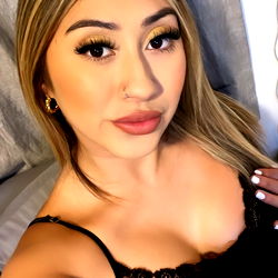 Glamorous OnlyFans Model Mai on a Video Call