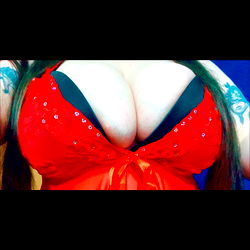 WettMommyy💦😌 photo