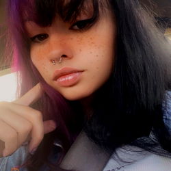 A Captivating Selfie of Alaina on OnlyFans