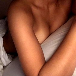 OnlyFans Model Alyssa, Seductive in Detroit