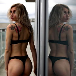 Model Taylor's Latest Photoshoot