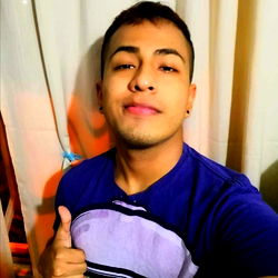 El Jhon, a proud Cali native sharing his daily life in Colombia