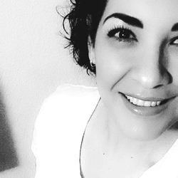 EVELYN GALINDO photo