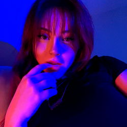 Bella: A Model of Confidence and Beauty