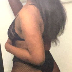 Sultry Luna in a Bikini