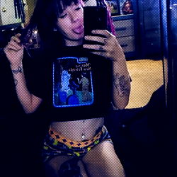 Candid Ninns Moment in Her Texas Home