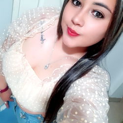 AngieYiyizC, a Colombian OnlyFans model