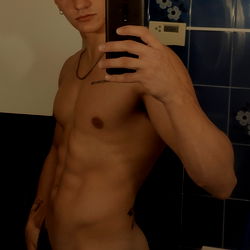 AmericanGuyFREE, a young and fit OnlyFans model