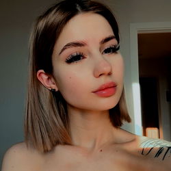 Onlyfans Model Wild Karina's Stylish and Sensual Photoshoot